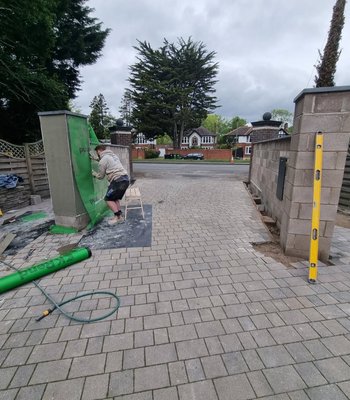 Driveway entrance during rendering