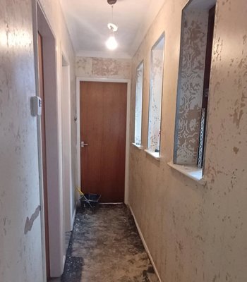 Hallway walls before plastering